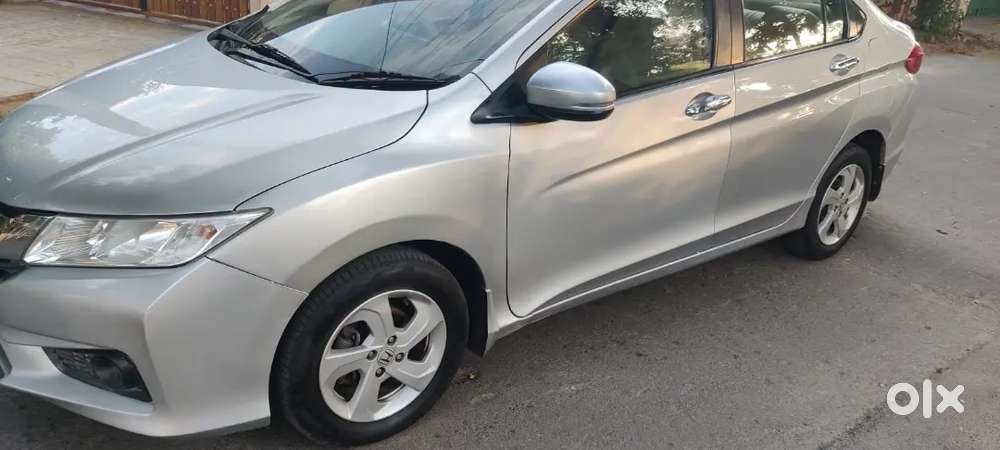 Honda City 1.5 V 2015