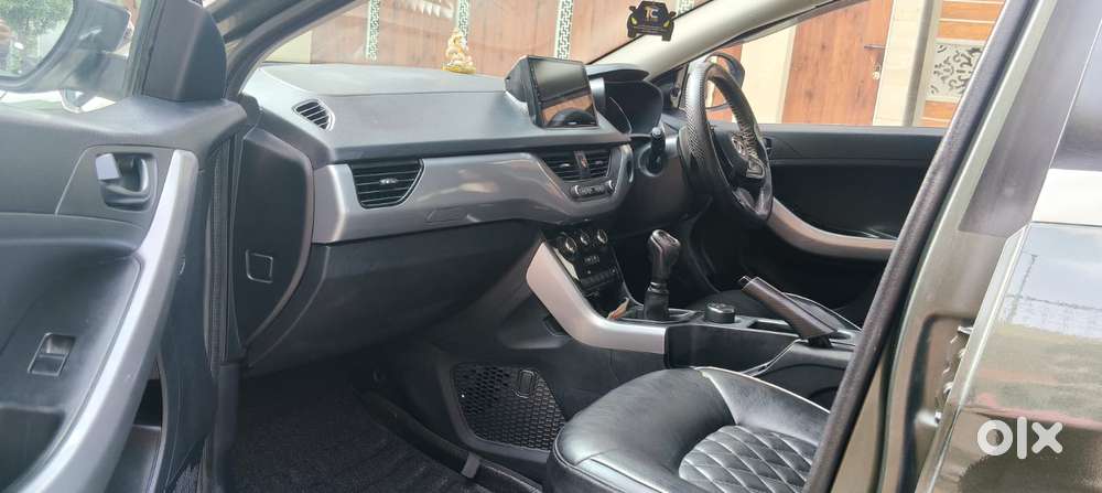 Tata Nexon 1.5 Revotorq Xm (s), 2021, Petrol