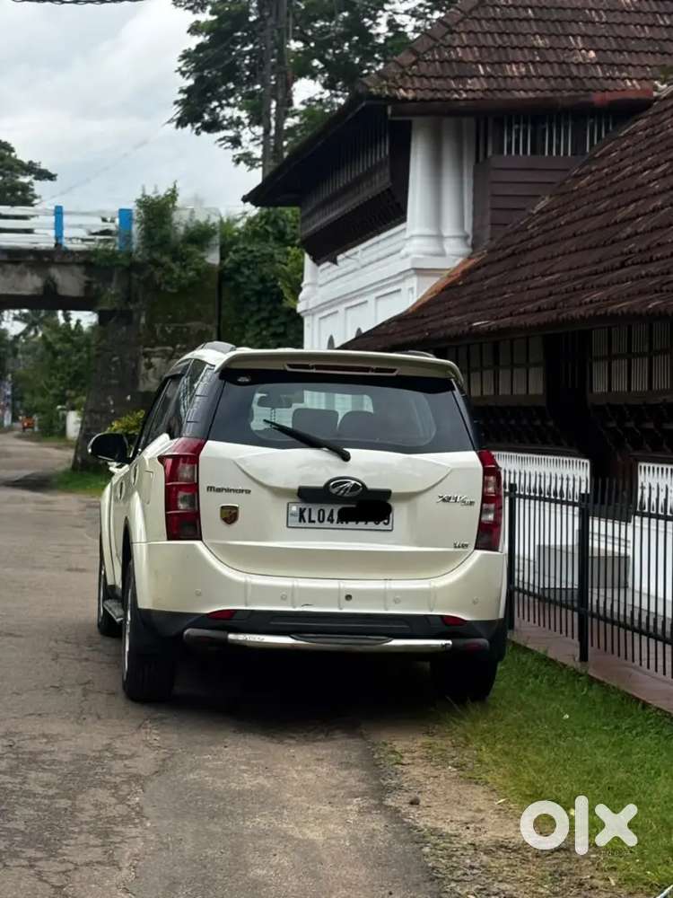Mahindra Xuv500 2014 Diesel 182000 Km Driven