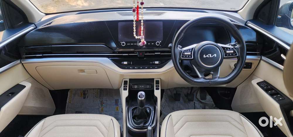 Kia Carens 1.4 Luxury Turbo 7 Str, 2022, Petrol