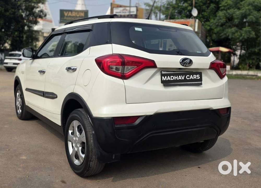 Mahindra Xuv300 W6, 2022, Petrol