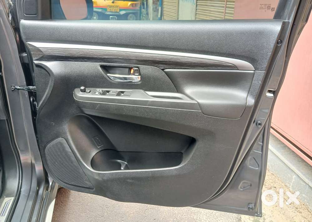 Maruti Suzuki Xl6 1.5 Alpha Mt, 2025, Petrol