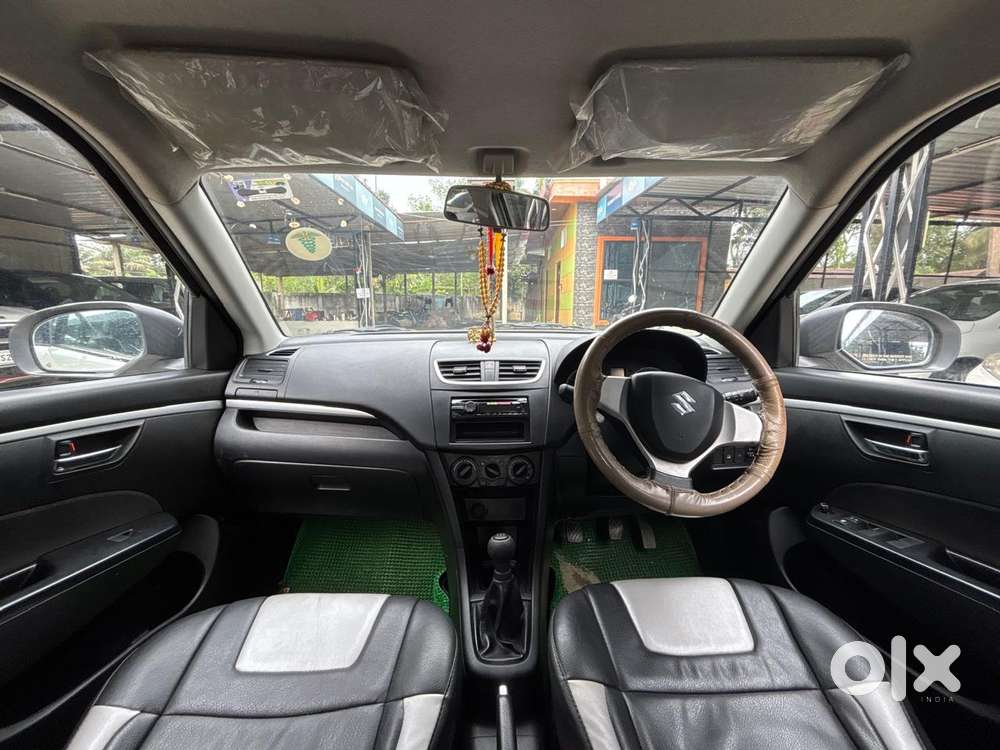Maruti Suzuki Swift Vxi + Manual, 2012, Petrol