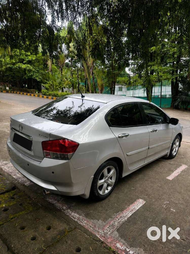 Showroom Condition, Sparingly Used Honda City Vmt For Immediate Sale