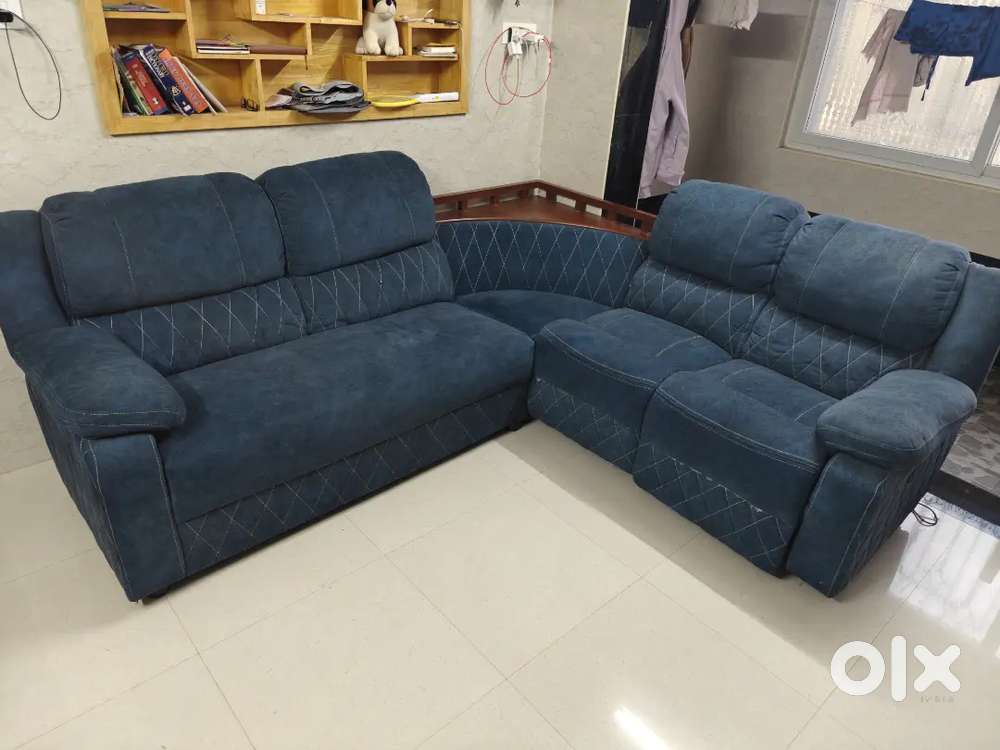 Corner Sofa with Electric Recliner