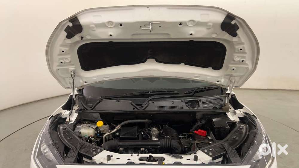 Nissan Magnite 1.0 Xv, 2023, Petrol