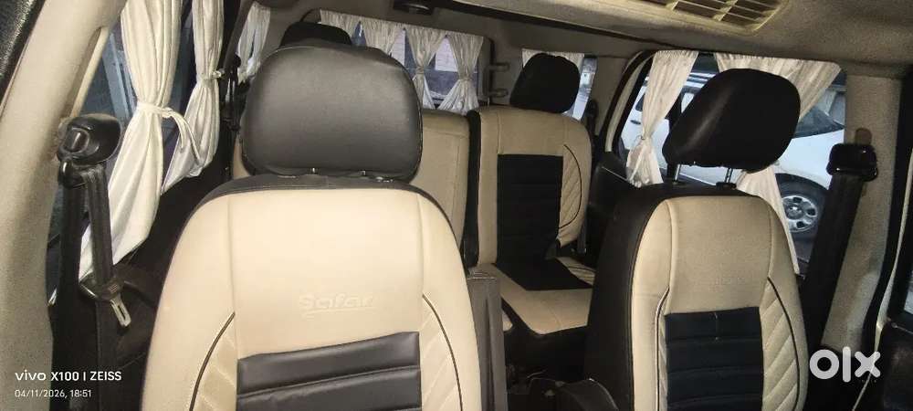 Safari Strome Showroom Condition