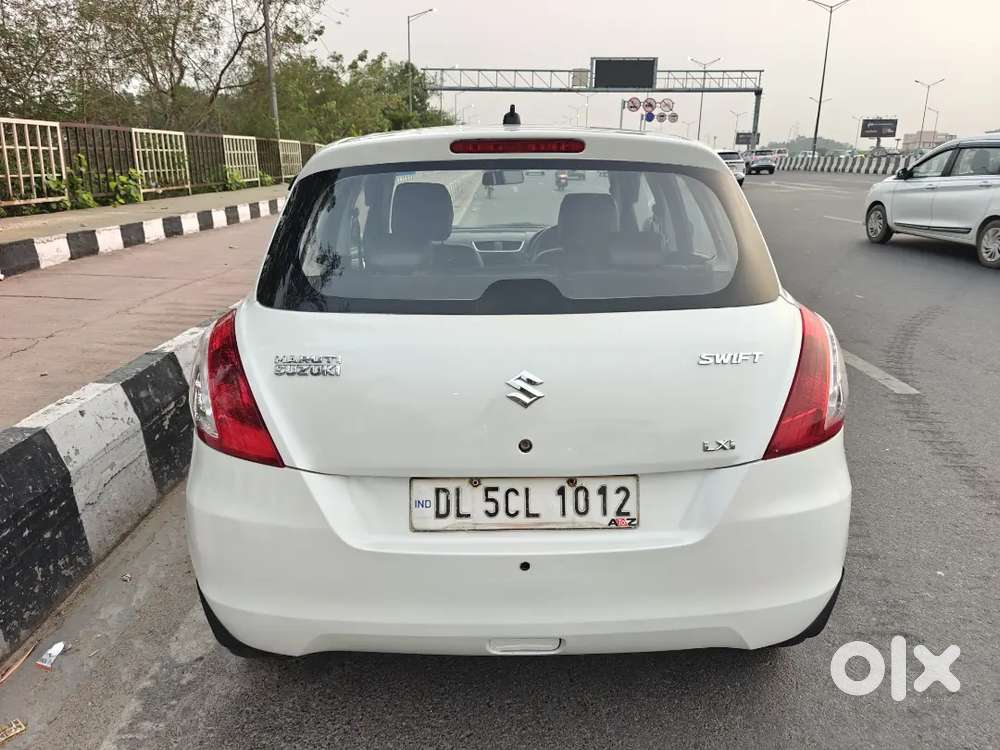 Swift Lxi Maruti 2015