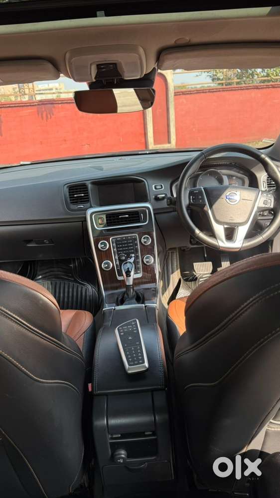 Volvo S60 2017 Diesel Well Maintained