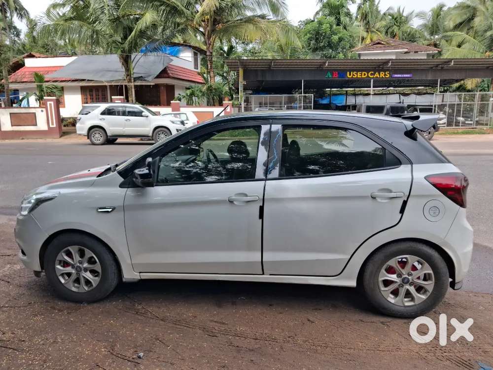 Ford Figo 1.2 Titanium 2015