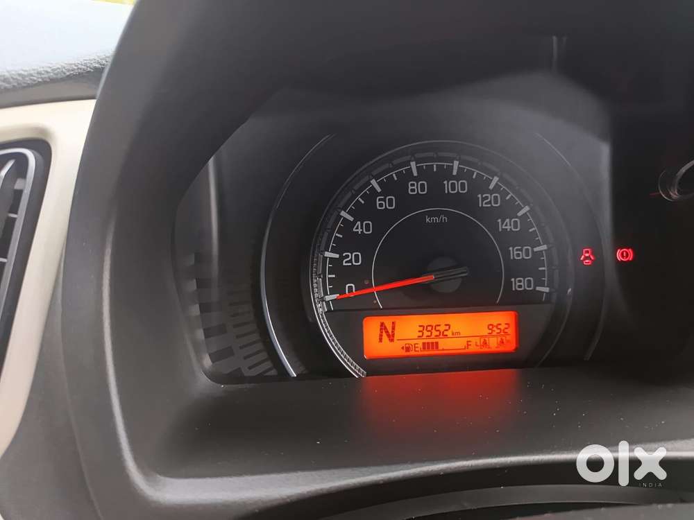 Maruti Suzuki Wagon R 1.0 Vxi Amt, 2025, Petrol