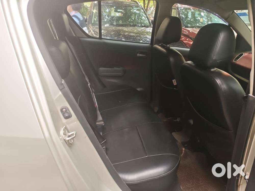 Maruti Suzuki Ritz Vxi, 2013, Petrol