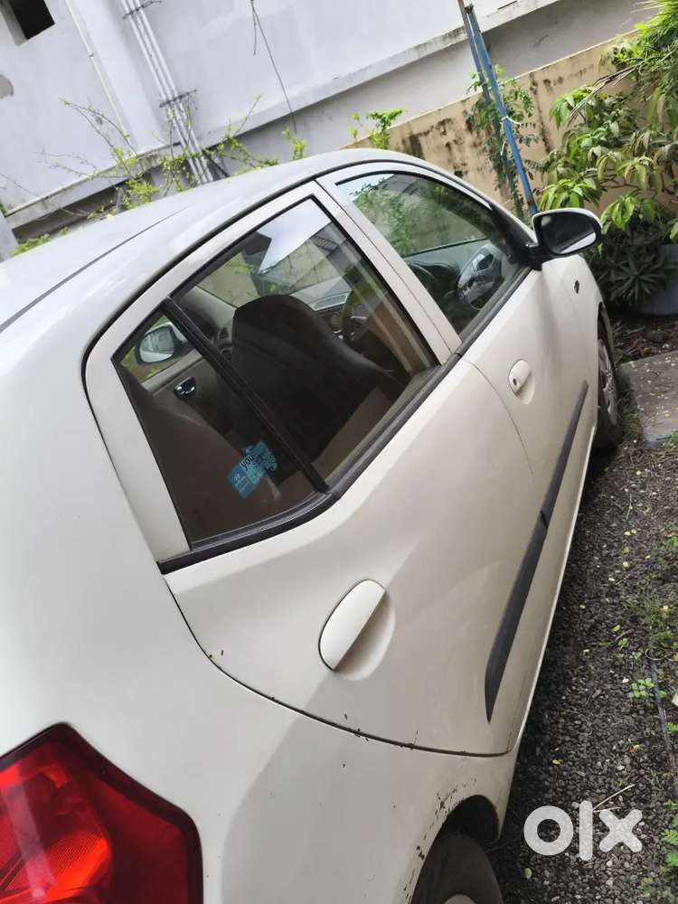 Hyundai I10 2011 Petrol 105000 Km Driven