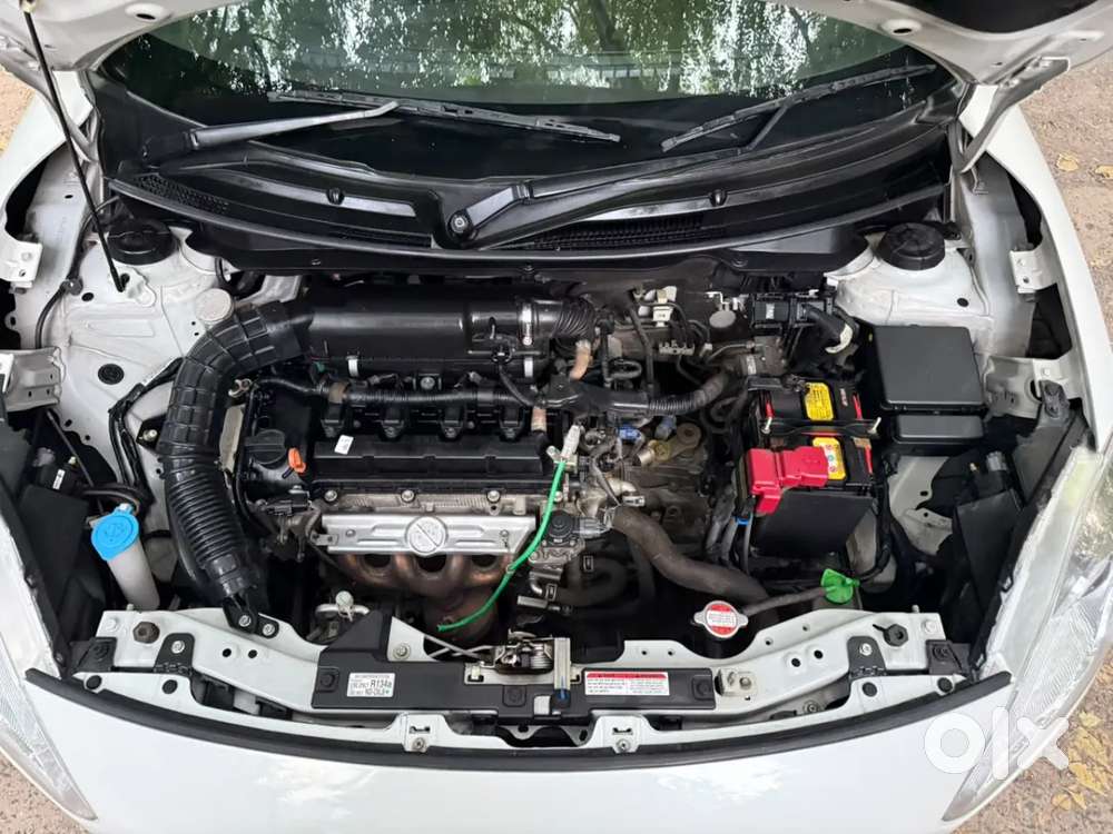 Maruti Suzuki Swift Vxi, 2023, Petrol