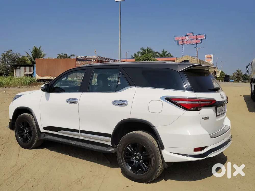 Toyota Fortuner 2025 Diesel Well Maintained