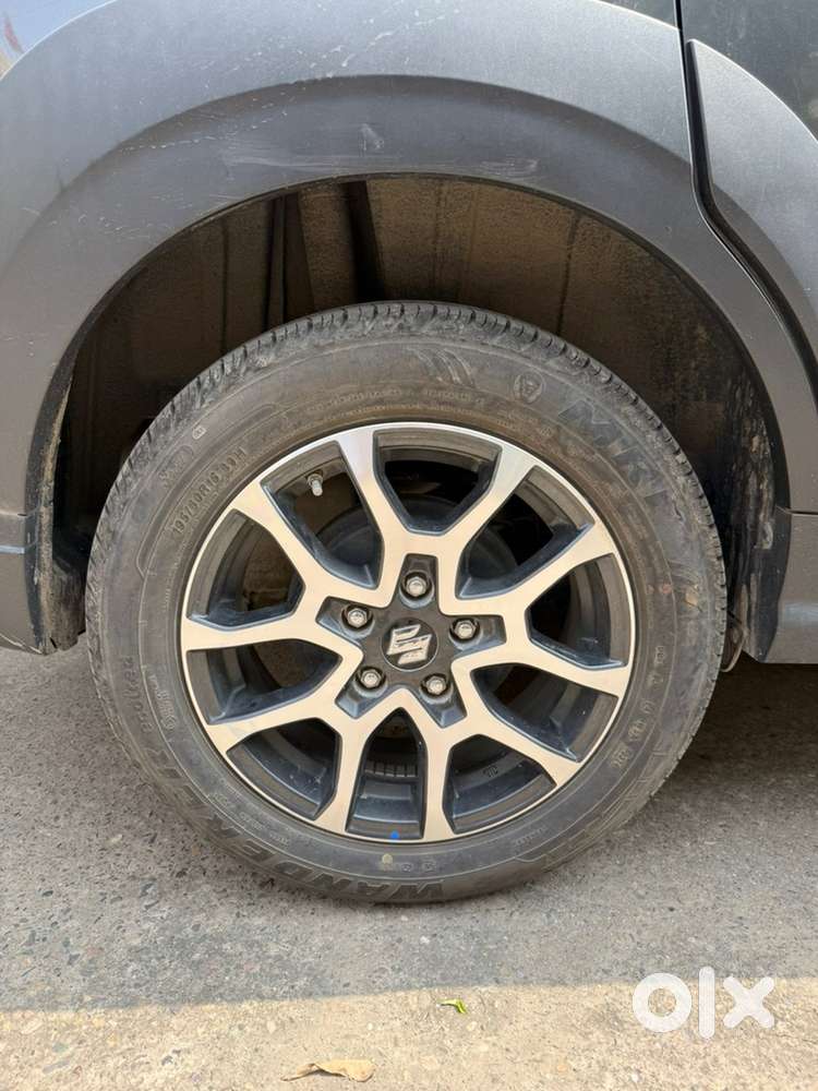 Maruti Suzuki Xl6 2024 Petrol Well Maintained