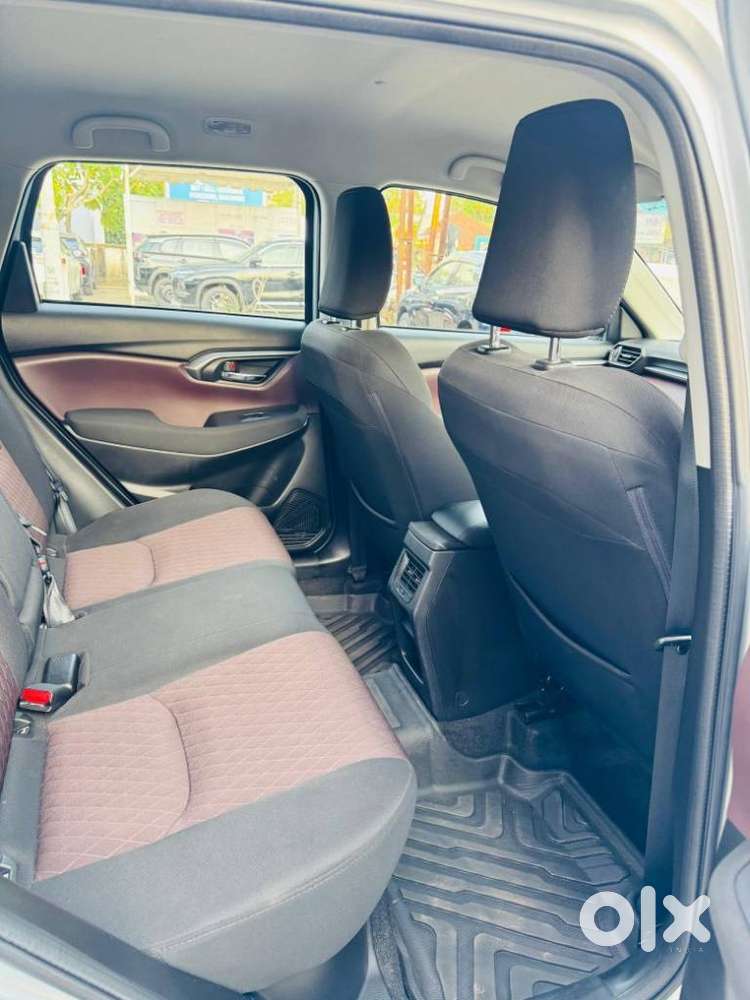 Maruti Suzuki Grand Vitara 1.5 Sigma Smart Hybrid, 2025, Petrol