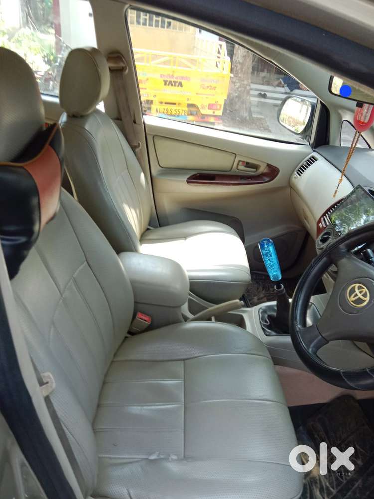 Toyota Innova 2.5 G (diesel) 7 Seater, 2010, Diesel