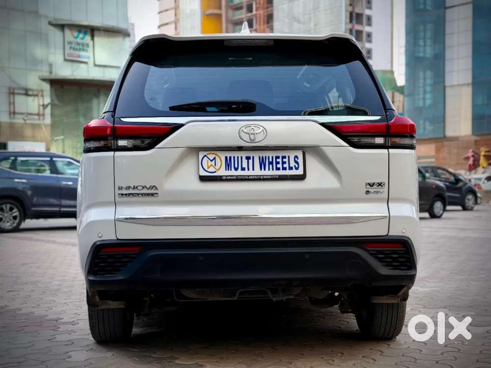 Toyota Innova Hycross 2.0 Vx Hybrid 7 Str, 2025, Petrol