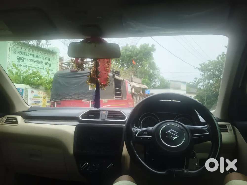 Maruti Suzuki Dzire 2023 Petrol 43000 Km Driven
