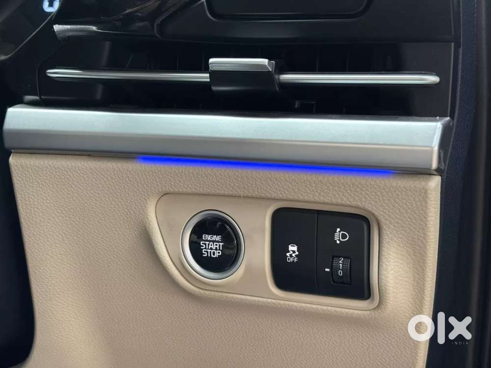 Kia Carens 1.4 Luxury Plus 6 Str, 2022, Petrol