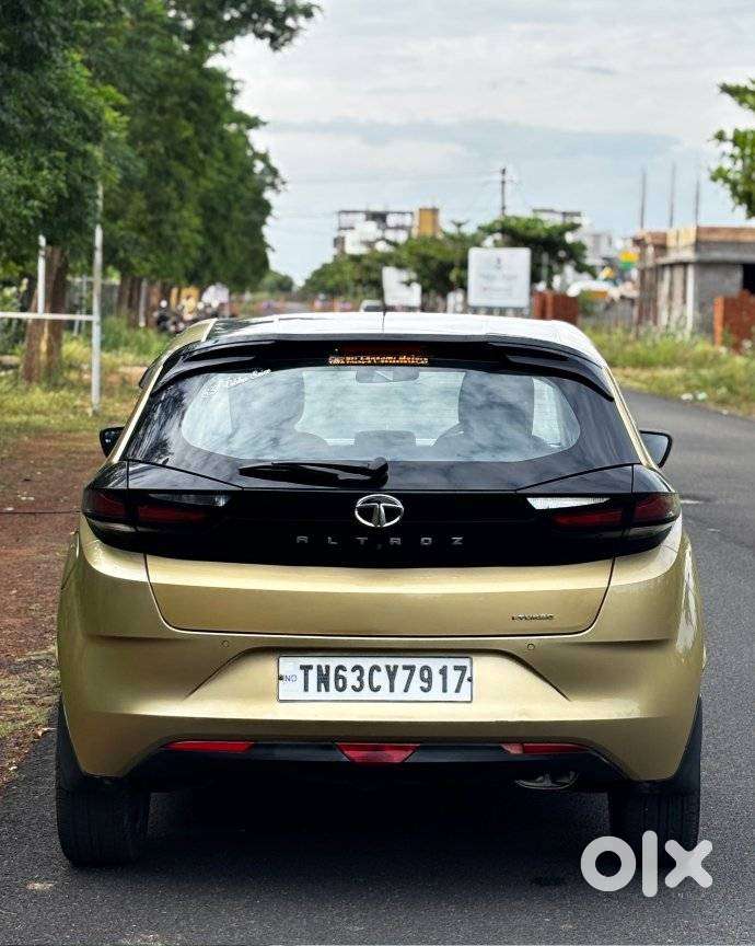Tata Altroz, 2022, Petrol