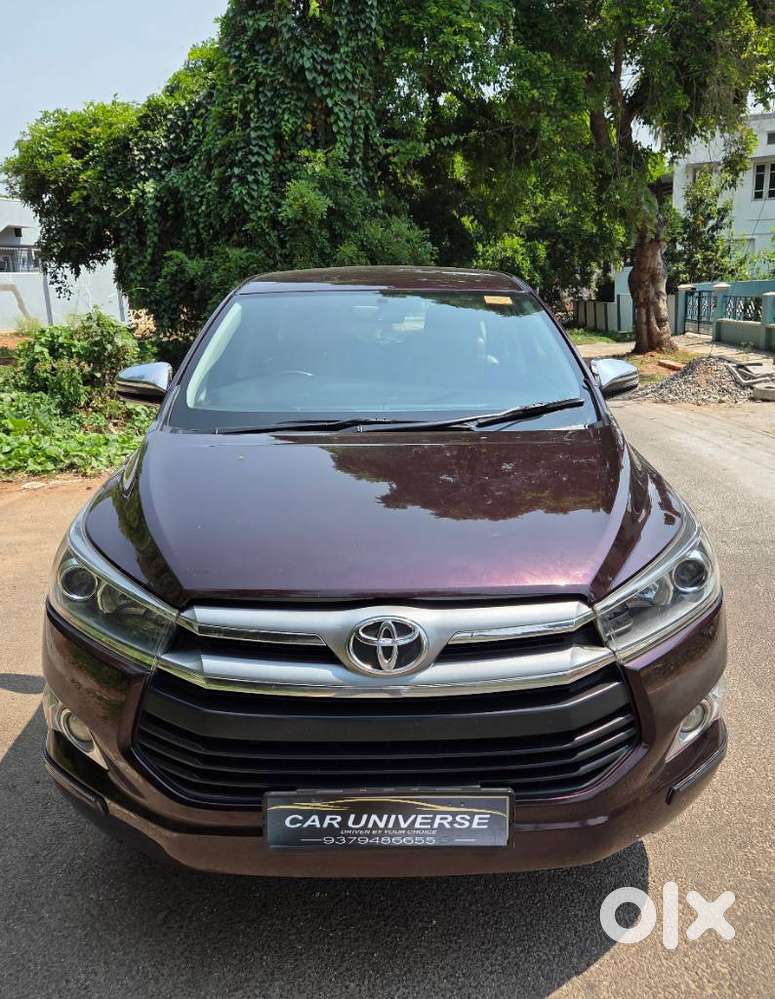 Toyota Innova Crysta 2.4 V, 2017, Diesel
