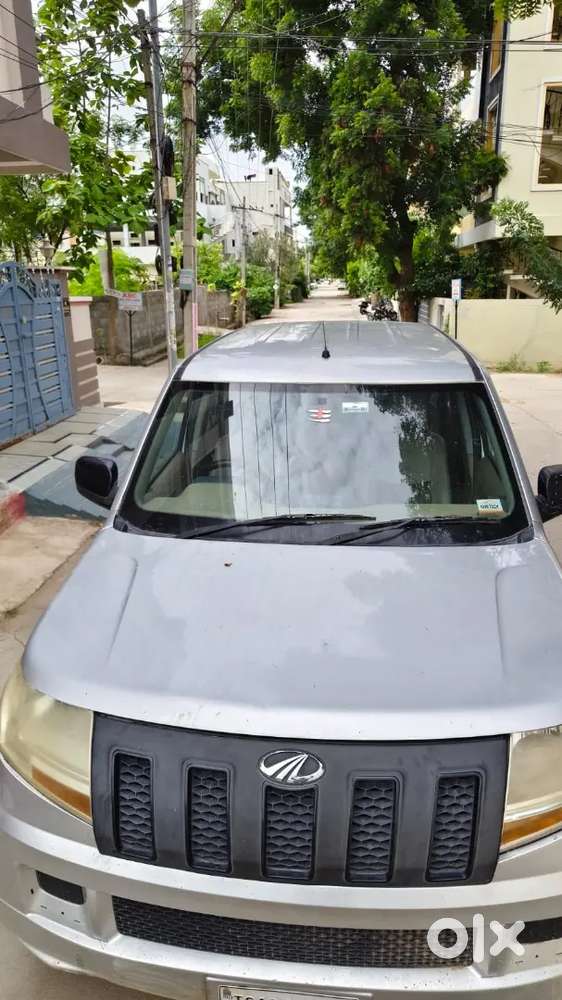 Mahindra Tuv 300 2016