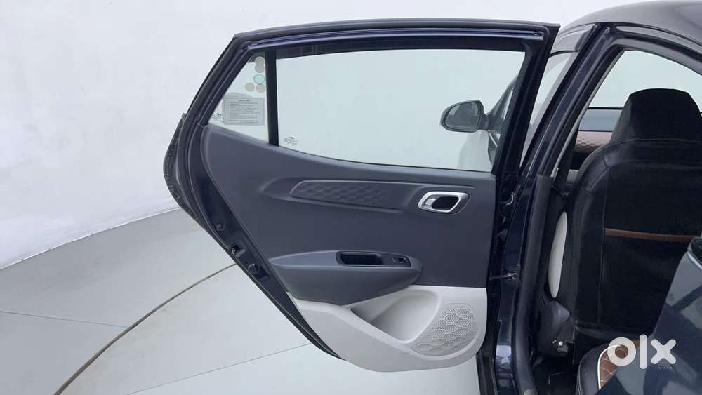 Hyundai Aura 1.2 Sx Cng, 2023, Cng & Hybrids