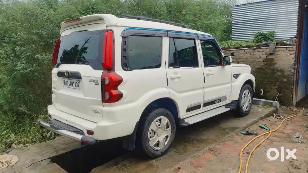 Mahindra Scorpio S5 Plus 2018 Diesel Manual