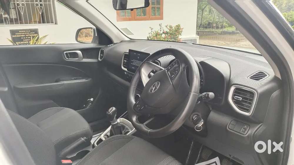 Hyundai Venue 2019 Model, Polar White Colour