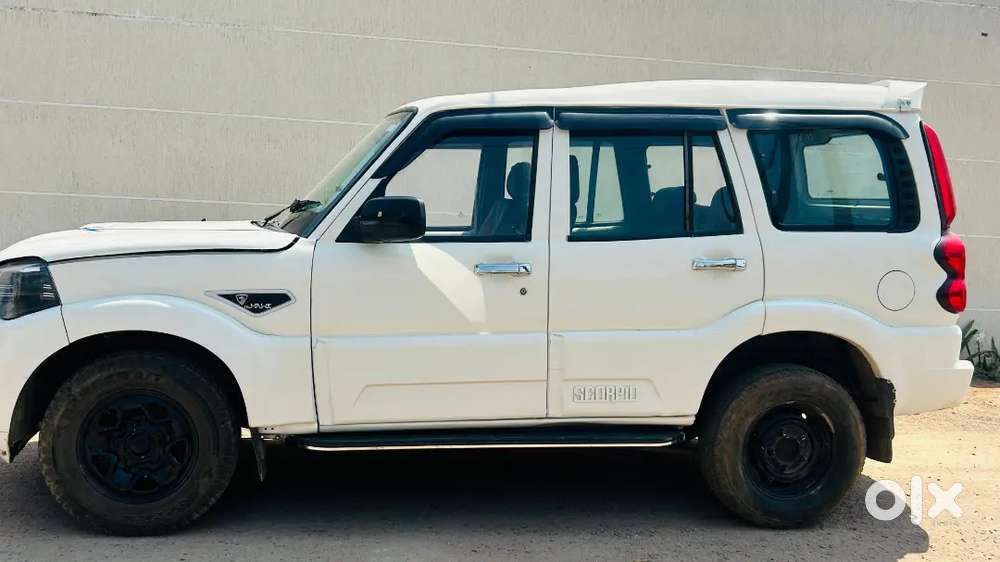 Mahindra Scorpio 2010 Converted Into Classic
