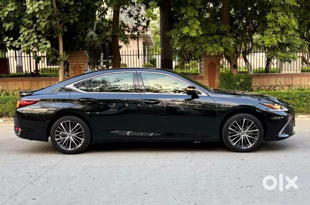 Lexus Es, 2025, Petrol