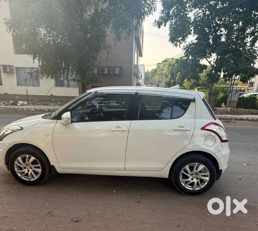 Maruti Suzuki Swift Zdi Plus, 2013, Diesel