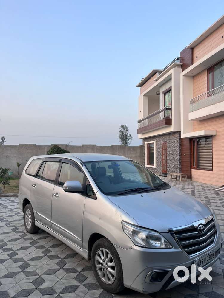 Toyota Innova Diesel 2014
