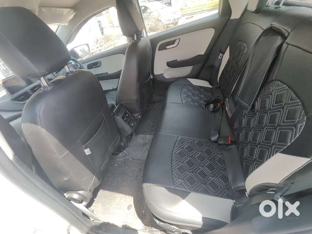 Tata Altroz 2023 Petrol 14958 Km Driven