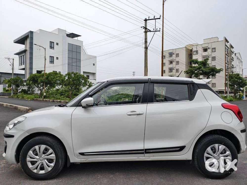 Maruti Suzuki Swift Vxi, 2020, Petrol