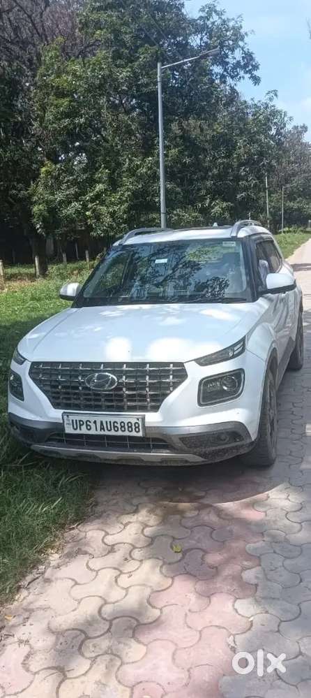 Hyundai Venue 2020 Diesel 77000 Km Driven