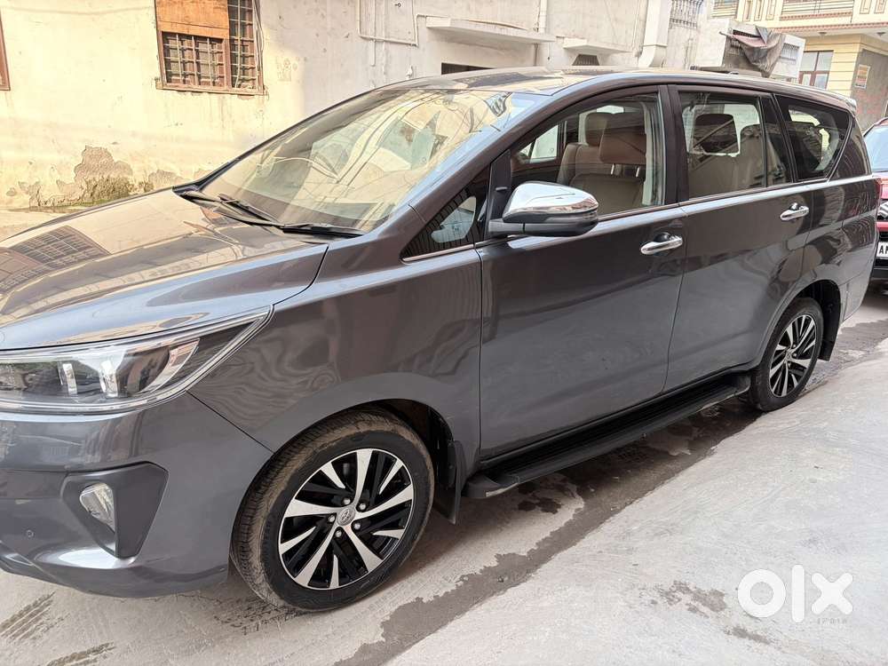 Toyota Innova Crysta Zx 2.4 Diesel 7 Seater, 2022, Diesel