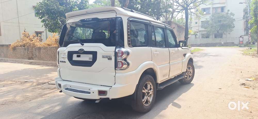 Mahindra Scorpio S10, 2016, Diesel