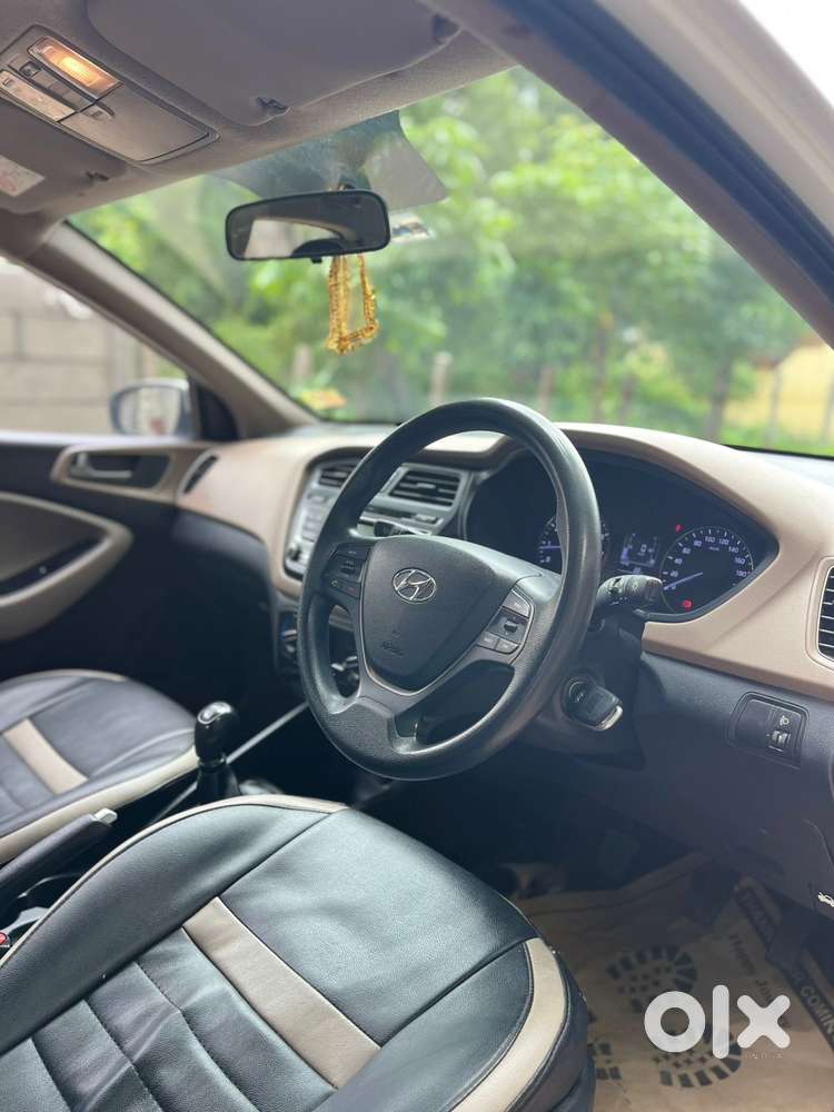 Hyundai I20 Petrol Spotz, 2017, Petrol