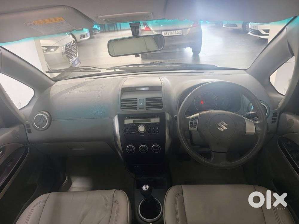 Maruti Suzuki Sx4 Zxi Mt Bsiv, 2010, Cng & Hybrids