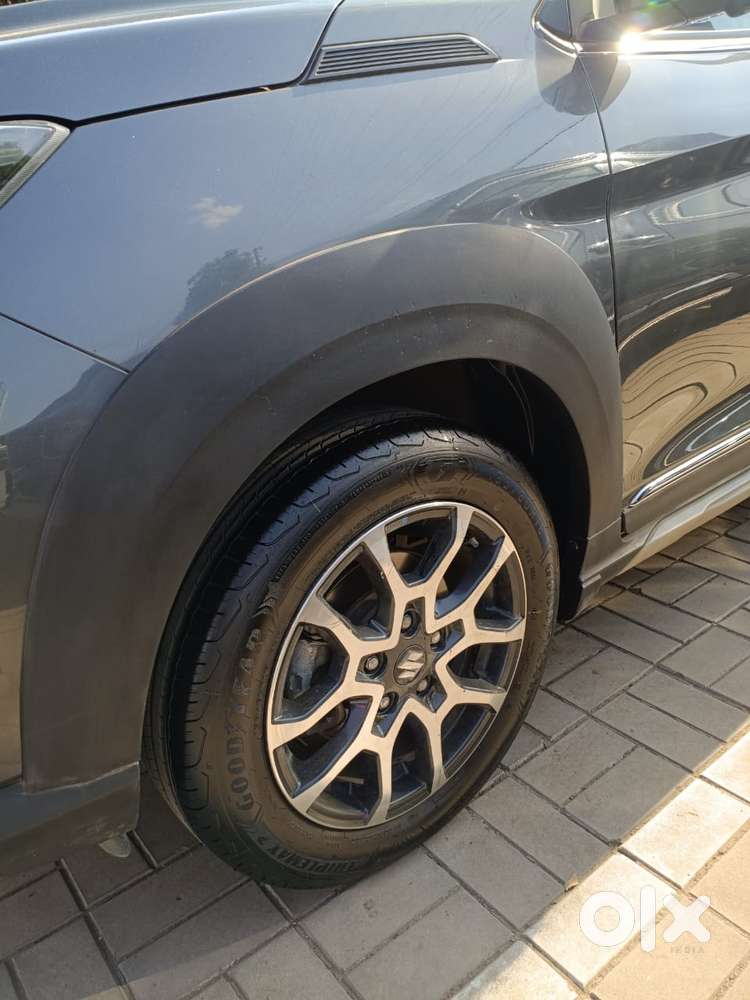 Maruti Suzuki Xl6 1.5 Alpha Plus Mt, 2022, Petrol