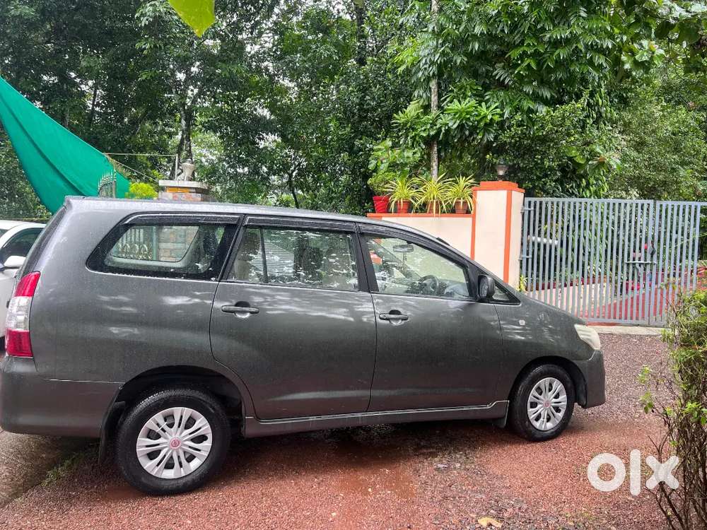 Toyota Innova Diesel 2012