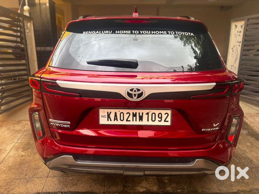 Toyota Urban Cruiser Hyryder 2024 Petrol Well Maintained