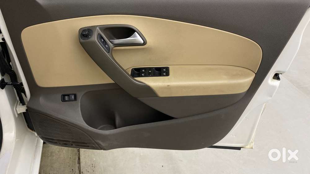 Volkswagen Vento 2013-2015 1.6 Highline, 2016, Petrol