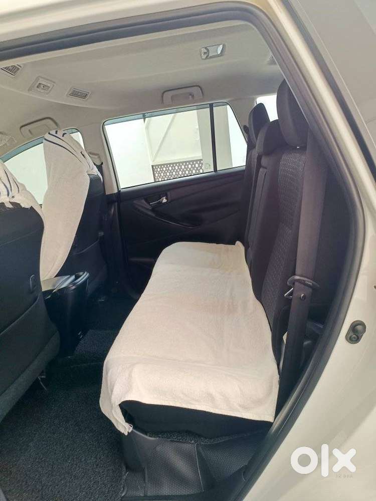 Toyota Innova Crysta [2020-ongoing] 2.4 Gx 7 Str, 2023, Diesel