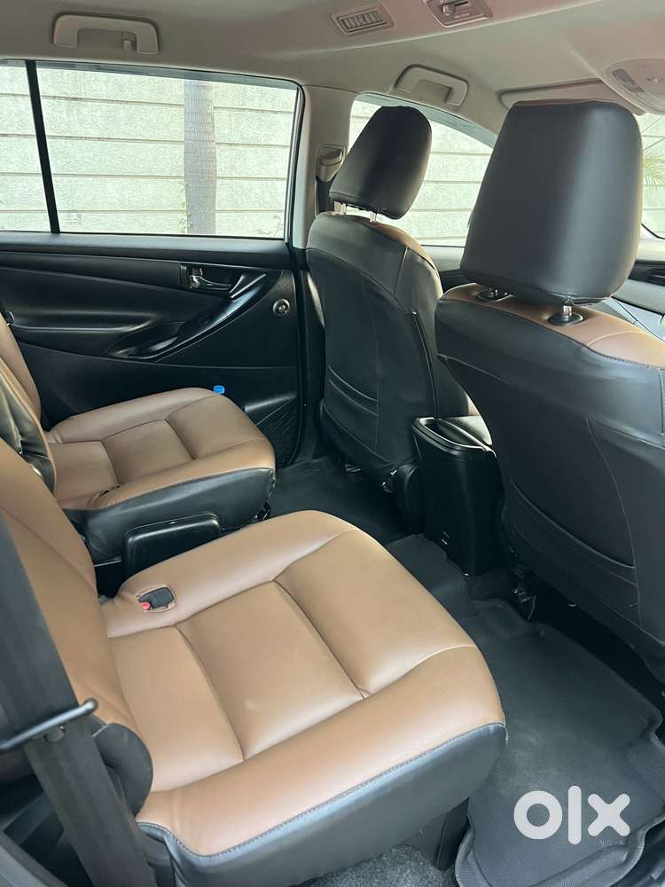 Toyota Innova Crysta 2.4 Gx Limited Edition At 7 Str, 2022, Diesel