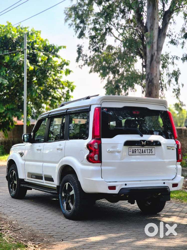 Mahindra Scorpio Classic 2.2 S 11 Mt 7 Cc, 2025, Diesel