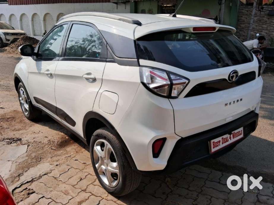 Tata Nexon 1.5 Revotorq Xm (s), 2023, Diesel